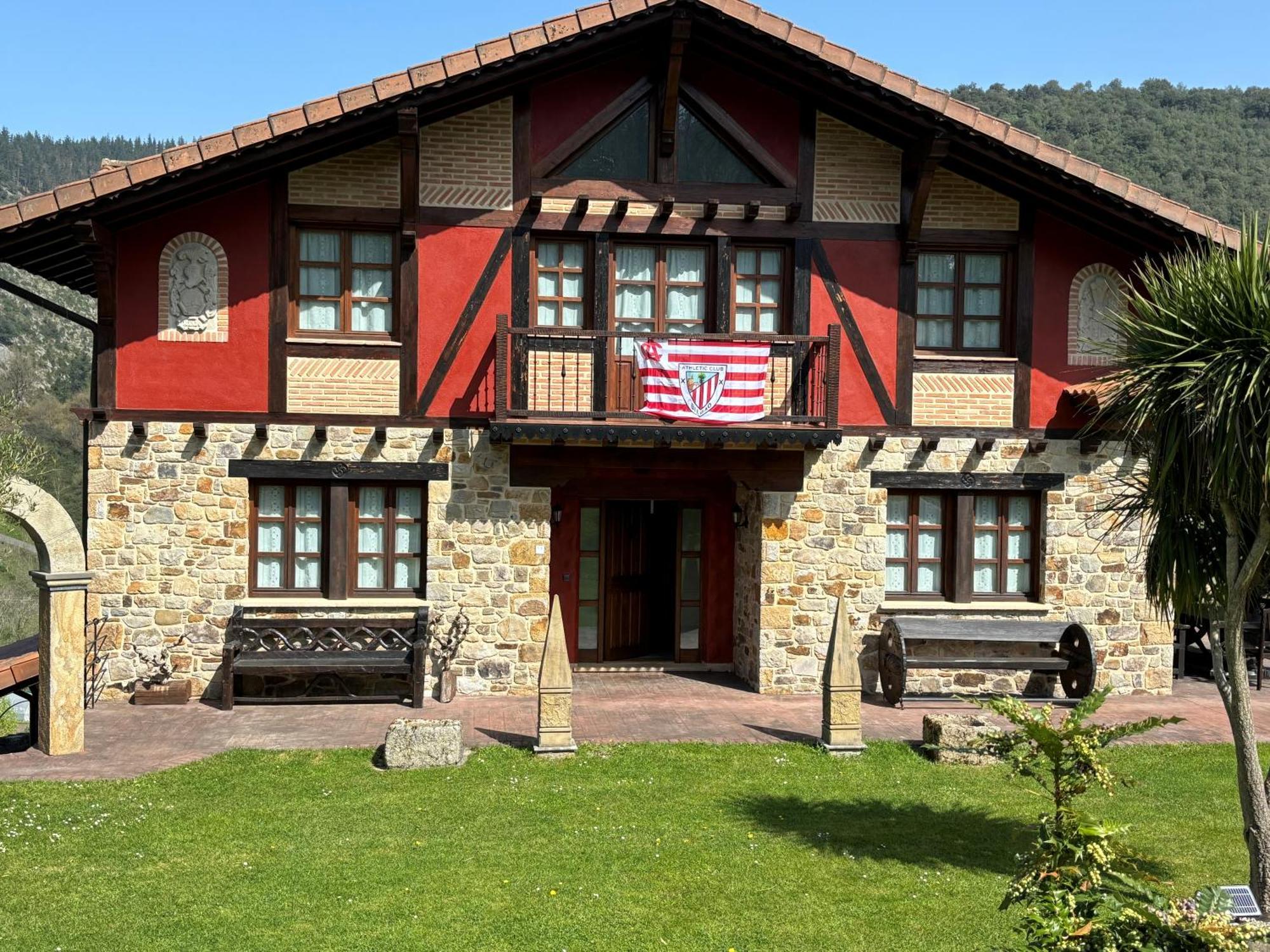 Vivienda Turistica Jardin Con Encanto Y Piscina * Emaldia